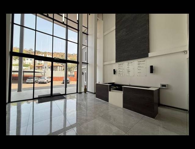 347M² BUILDING FOR SALE IN ALLEN'S NEK